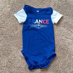 24 month France FFF Baby Bodysuit GUC